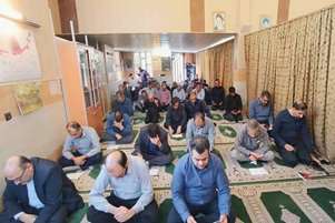 برگزاری مراسم پرفیض زیارت عاشورا در مرکز بهداشت شهدای انقلاب، همزمان با آغاز دهه فاطمیه