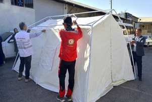 تقویت توان واکنش در بحران؛ مانور چادر اسکان اضطراری در مرکز بهداشت شهدای انقلاب برگزار شد.