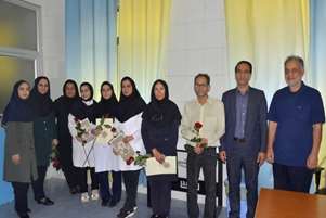 تجلیل از کارکنان بخش تکامل کودکان مرکز بانو پروین دالکی به مناسبت روز جهانی و هفته ملی کودک