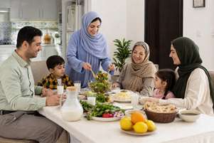 ببشتر بدانیم؛ تغذیه سالم، زیربنای تحقق جوانی جمعیت و تضمین سلامت نسل آینده