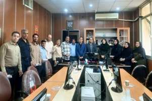  نشست صمیمانه رییس مرکز بهداشت شهدای انقلاب با کارکنان واحد خدمات و تأسیسات برگزار شد.