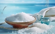 بیشتر بدانیم؛ نمک دریا یا نمک ید دار؟ انتخاب آگاهانه برای حفظ سلامت خانواده !